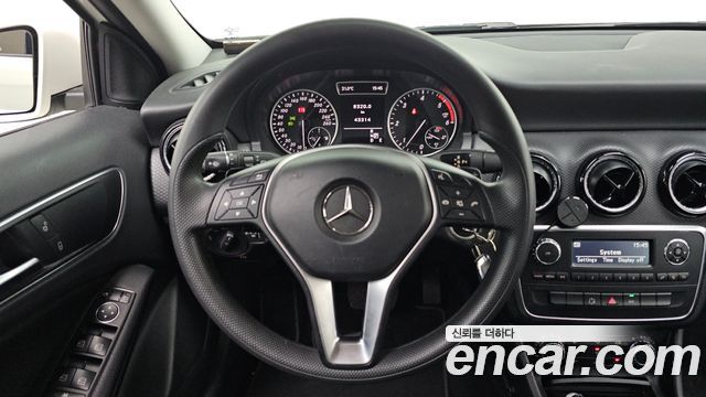 Mercedes-Benz A-Class 2014 — photo 12