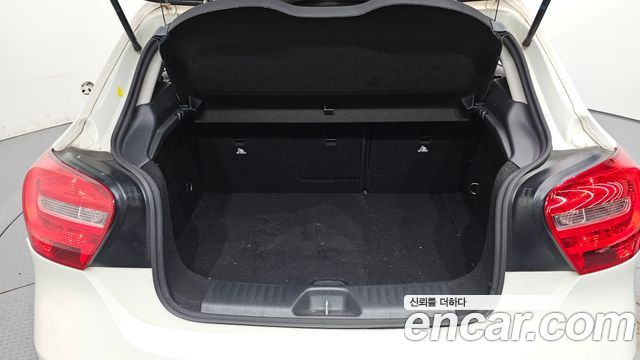 Mercedes-Benz A-Class 2014 — photo 20