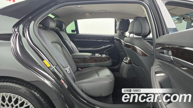 Genesis G90 2019 — photo 17
