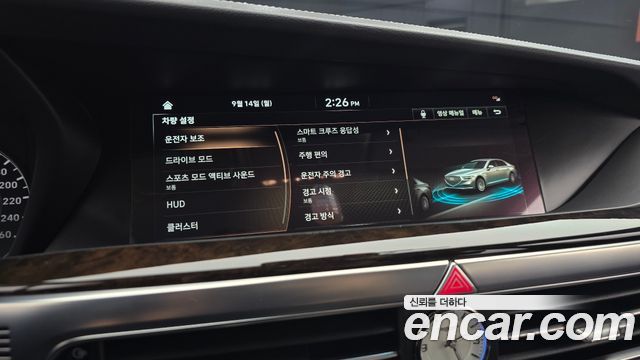 Genesis G90 2019 — photo 21