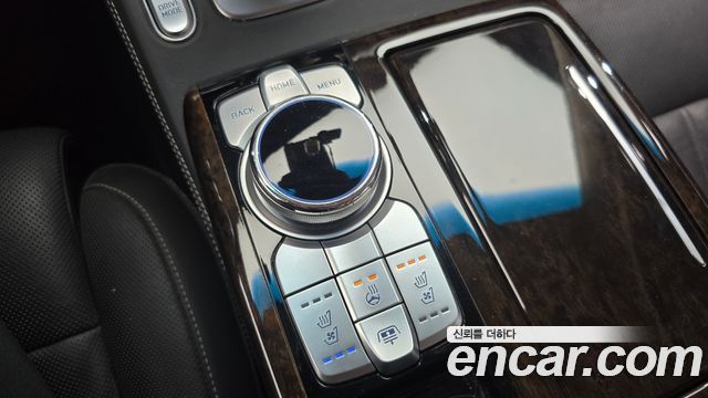 Genesis G90 2019 — photo 23