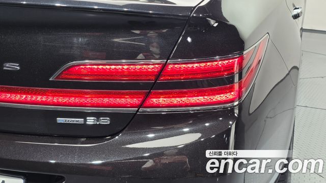 Genesis G90 2019 — photo 9