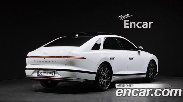 Hyundai Grandeur 2023 — photo 2