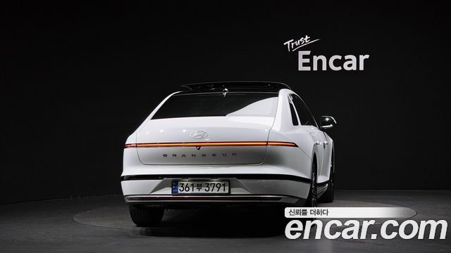 Hyundai Grandeur 2023 — photo 4