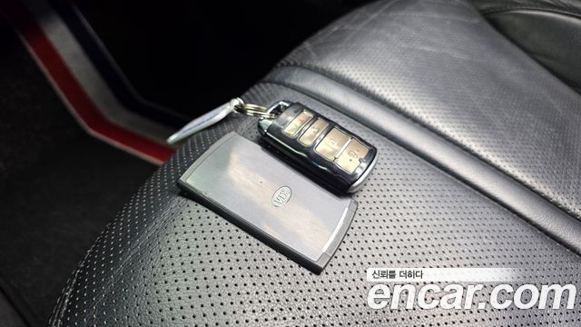 Kia K9 2014 — photo 32
