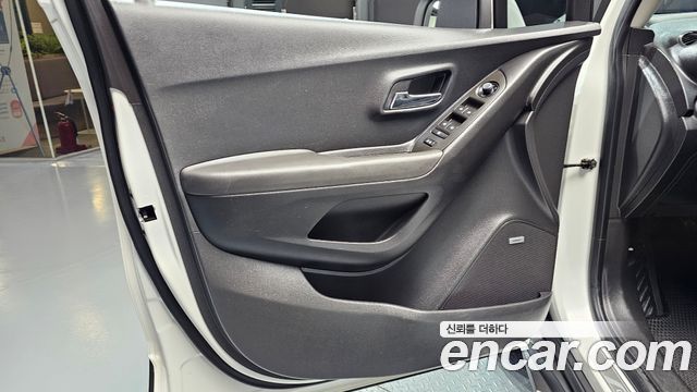 Chevrolet Korea Trax 2015 — photo 14