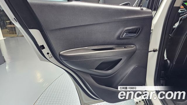 Chevrolet Korea Trax 2015 — photo 15