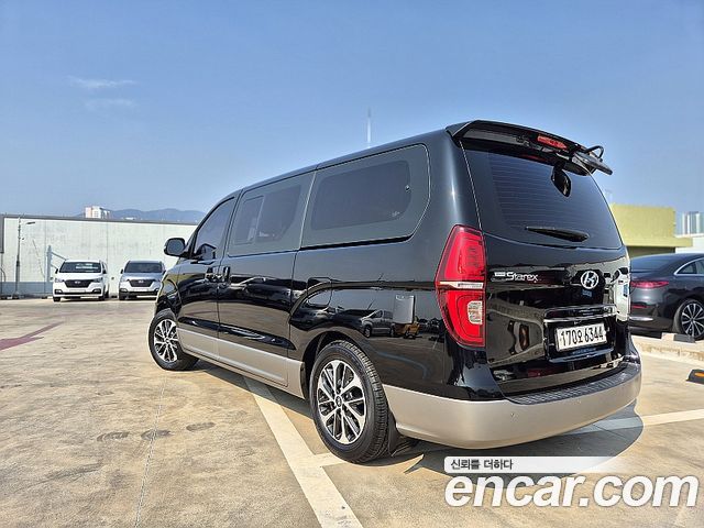 Hyundai Starex 2019 — photo 4