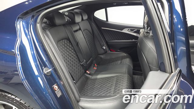 Genesis G70 2018 — photo 17