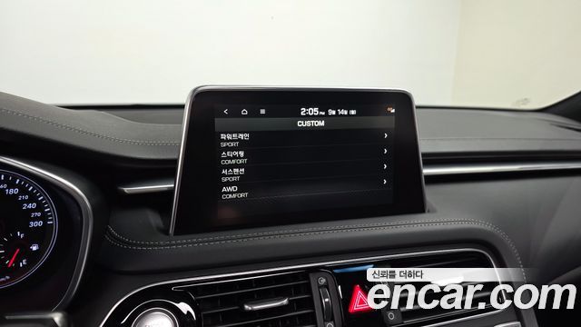 Genesis G70 2018 — photo 21