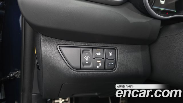Genesis G70 2018 — photo 25
