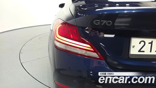 Genesis G70 2018 — photo 9