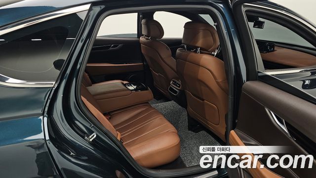Genesis G80 2022 — photo 18