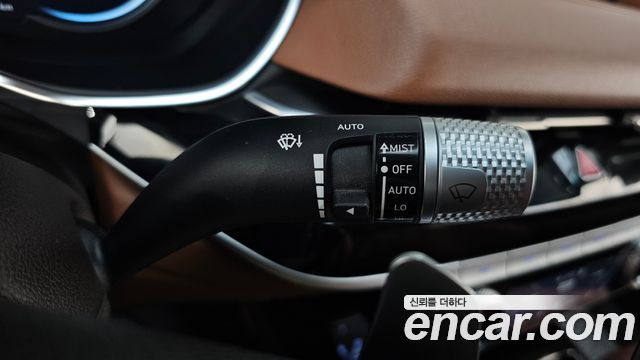 Genesis G80 2022 — photo 24