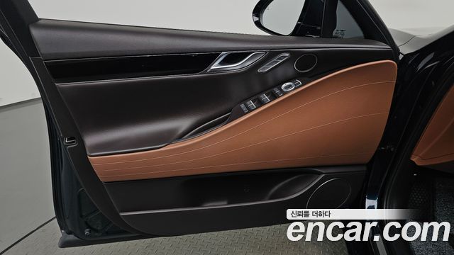 Genesis G80 2022 — photo 14