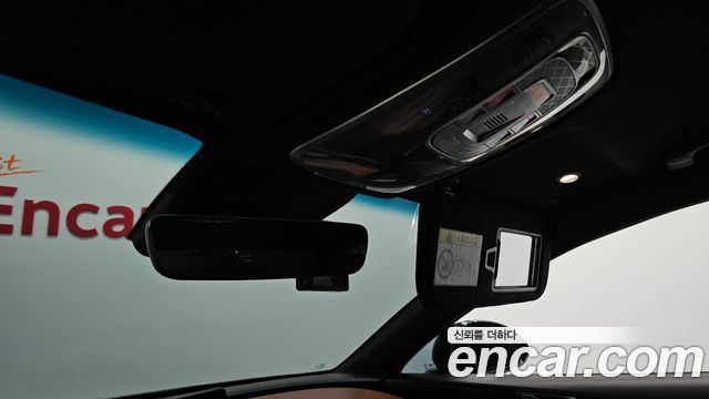 Genesis G80 2022 — photo 32