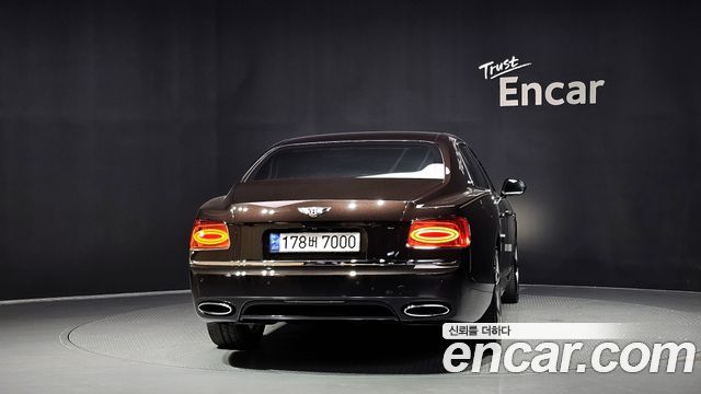 Bentley Flying Spur 2014 — photo 4