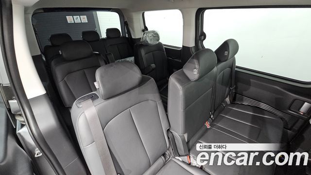 Hyundai Staria 2025 — photo 19