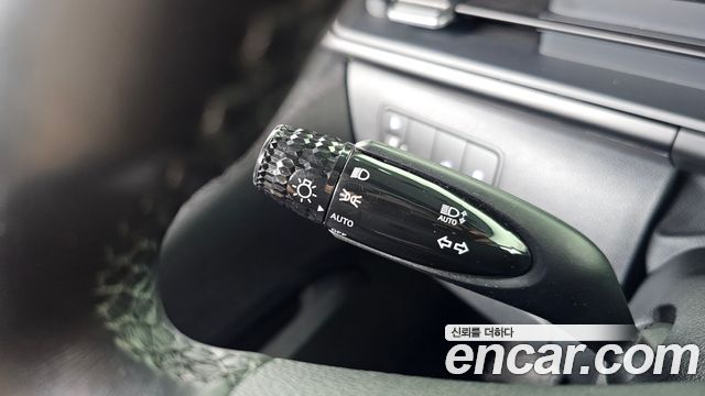 Hyundai Staria 2025 — photo 24