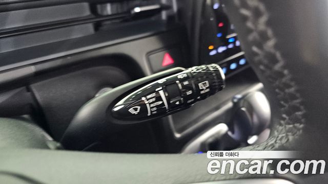 Hyundai Staria 2025 — photo 25