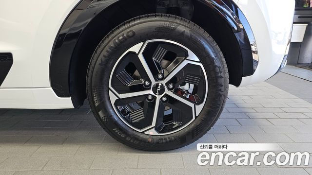 Kia Niro 2027 — photo 7