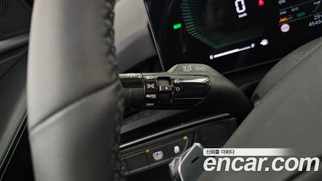 Kia Niro 2027 — photo 28