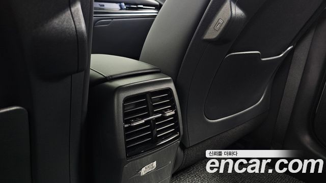 Kia Niro 2027 — photo 31