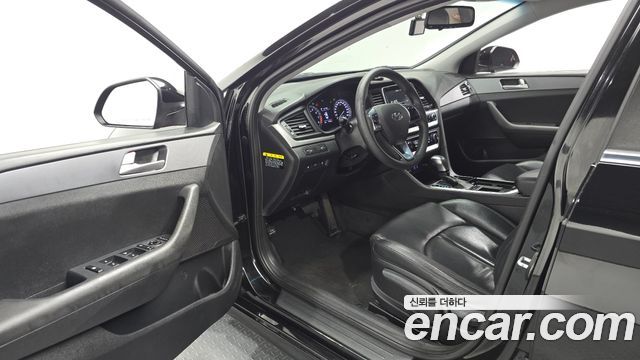 Hyundai Sonata 2018 — photo 13