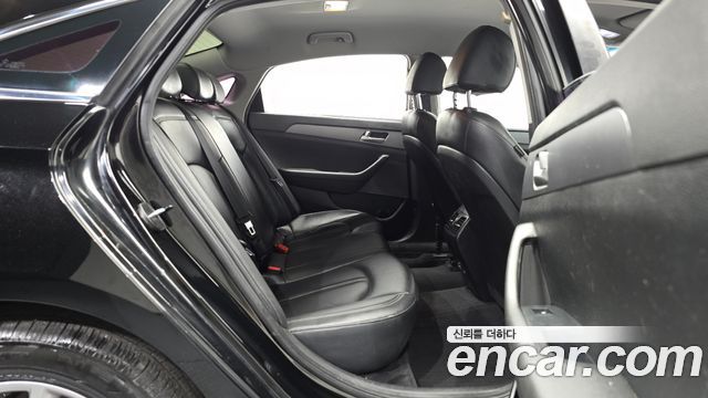 Hyundai Sonata 2018 — photo 18