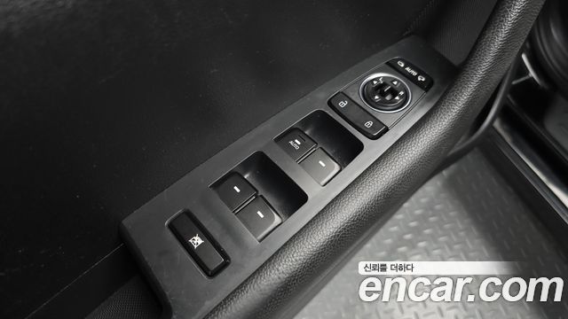 Hyundai Sonata 2018 — photo 32