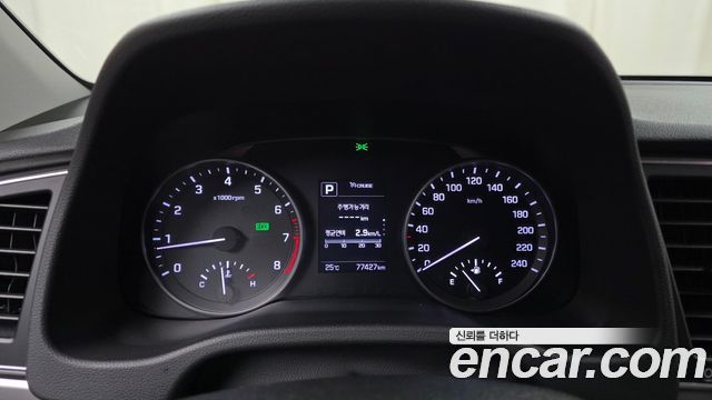 Hyundai AVANTE 2016 — photo 11