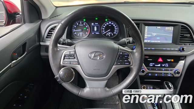 Hyundai AVANTE 2016 — photo 21