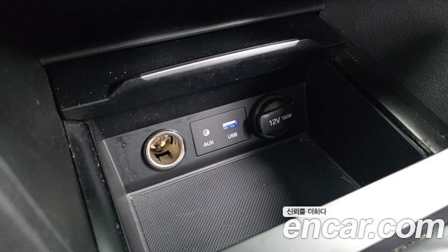 Hyundai AVANTE 2016 — photo 26