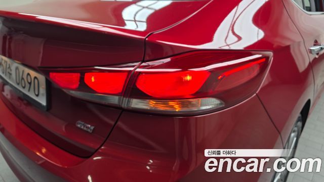 Hyundai AVANTE 2016 — photo 9