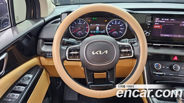 Kia Canival 2022 — photo 19