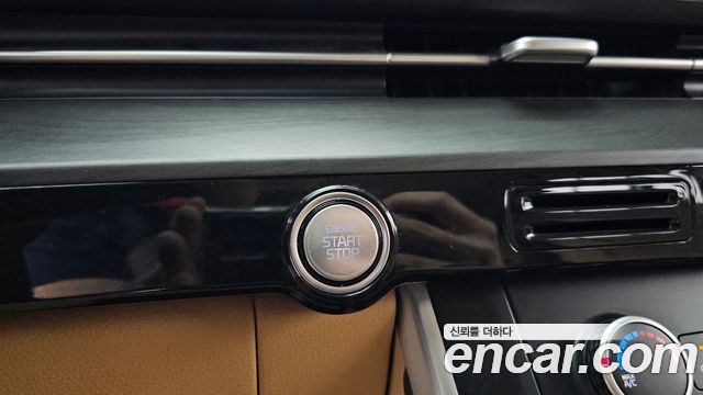 Kia Canival 2022 — photo 28