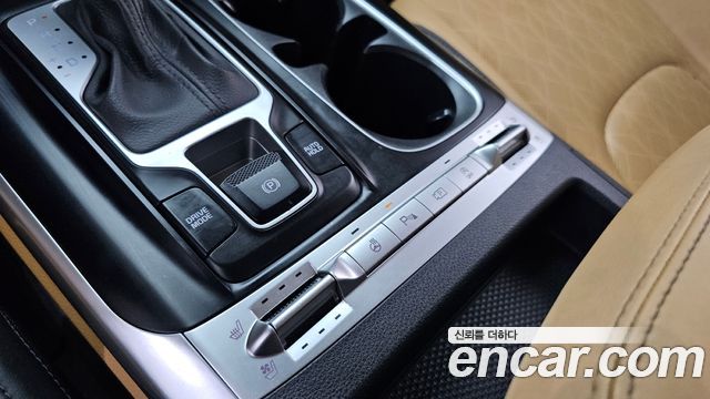 Kia Canival 2022 — photo 29
