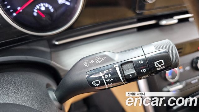 Kia Canival 2022 — photo 31