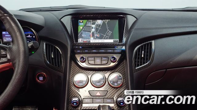 Hyundai Genesis 2012 — photo 14