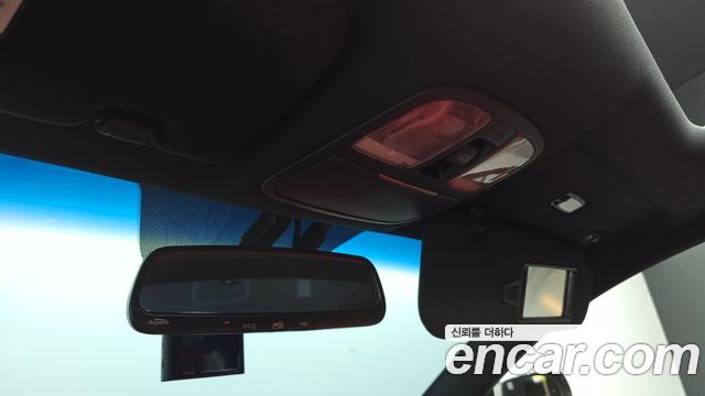 Hyundai Genesis 2012 — photo 18