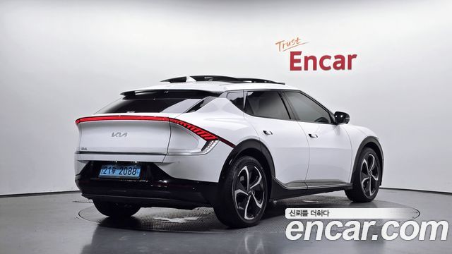 Kia EV6 2022 — photo 2