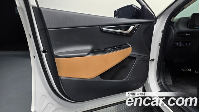 Kia EV6 2022 — photo 14