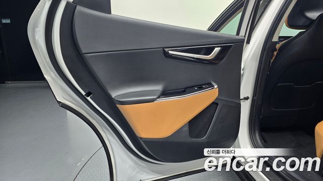 Kia EV6 2022 — photo 15