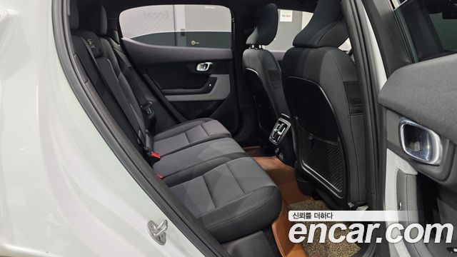 Polestar Polestar 2 2022 — photo 17