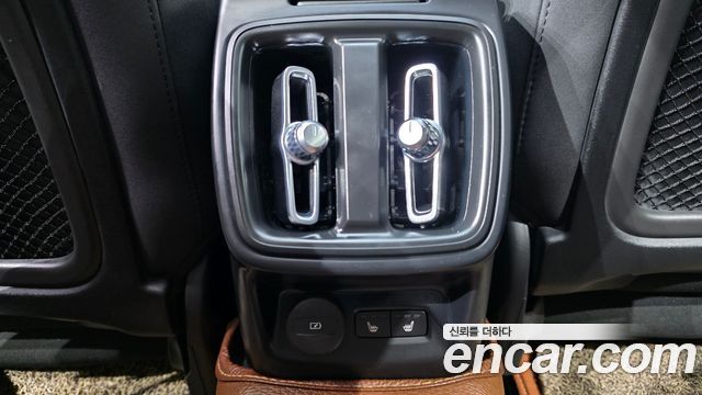 Polestar Polestar 2 2022 — photo 25