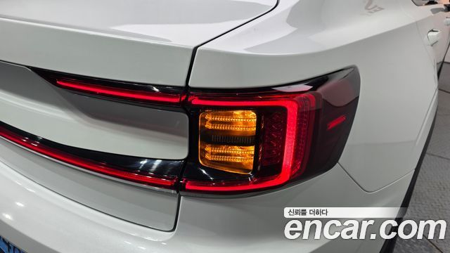Polestar Polestar 2 2022 — photo 9