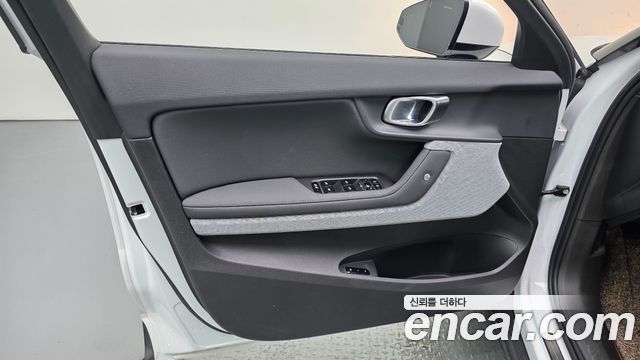 Polestar Polestar 2 2022 — photo 14