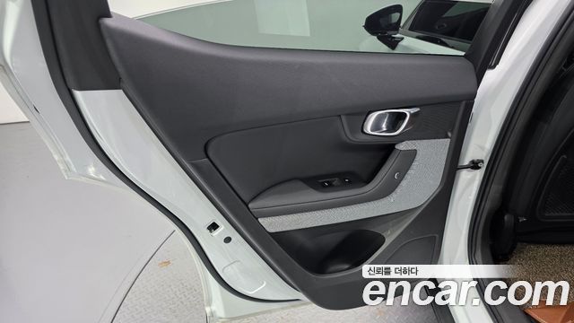 Polestar Polestar 2 2022 — photo 15
