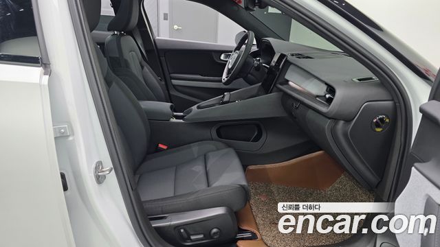 Polestar Polestar 2 2022 — photo 16