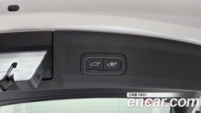 Polestar Polestar 2 2022 — photo 28